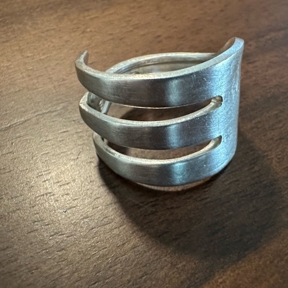 Fork Ring - Picture 2 of 9